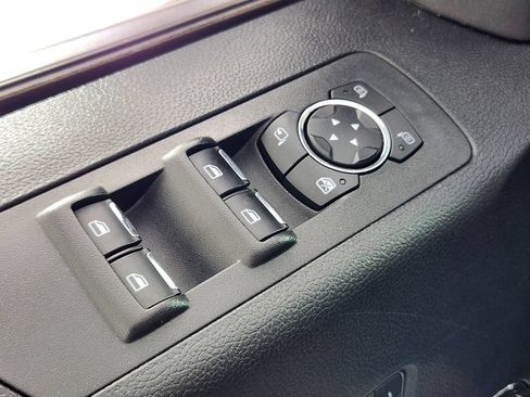 Used 2018 Ford F150 Platinum w/ Technology Package AWD/4WD image 27