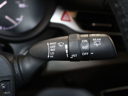 Used 2024 Toyota Sienna XLE image 40