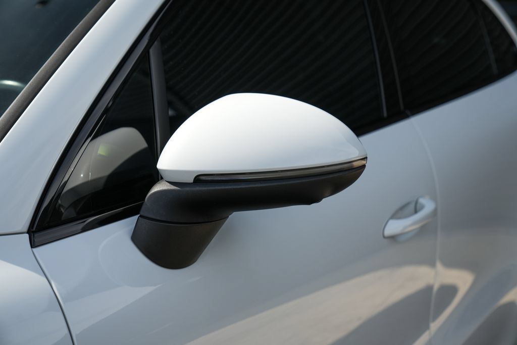 Certified 2024 Porsche Cayenne Coupe AWD/4WD image 9
