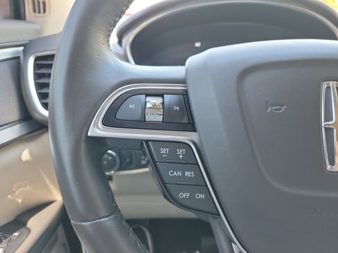 Used 2020 Lincoln Nautilus FWD w/ Equipment Group 101A image 29