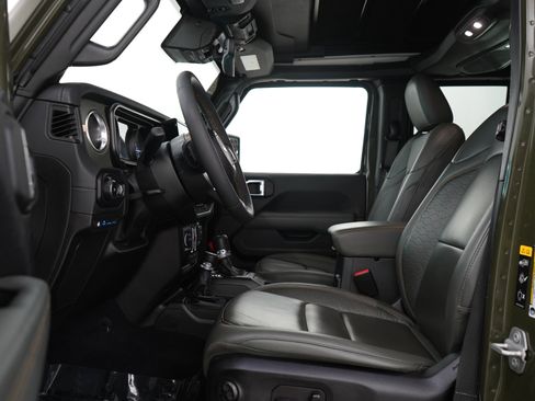 Used 2024 Jeep Wrangler High Altitude AWD/4WD image 22