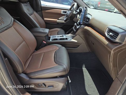 Used 2022 Ford Explorer King Ranch RWD image 14