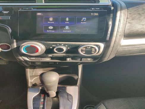 Used 2016 Honda Fit EX image 10