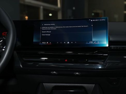 Used 2024 BMW 530i image 38