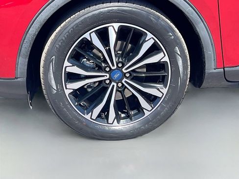 Used 2021 Ford Escape SE w/ SE Sport Appearance Package FWD image 31