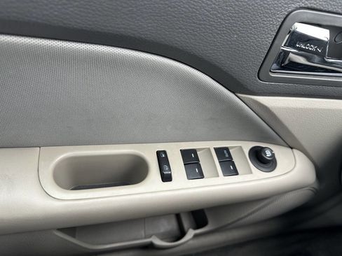 Used 2012 Ford Fusion S image 28