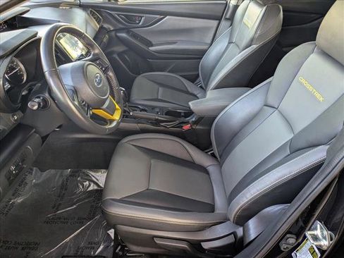 Used 2022 Subaru Crosstrek 2.5i Sport w/ Moonroof Package image 16