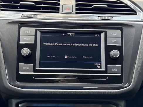 Used 2022 Volkswagen Tiguan S FWD image 24