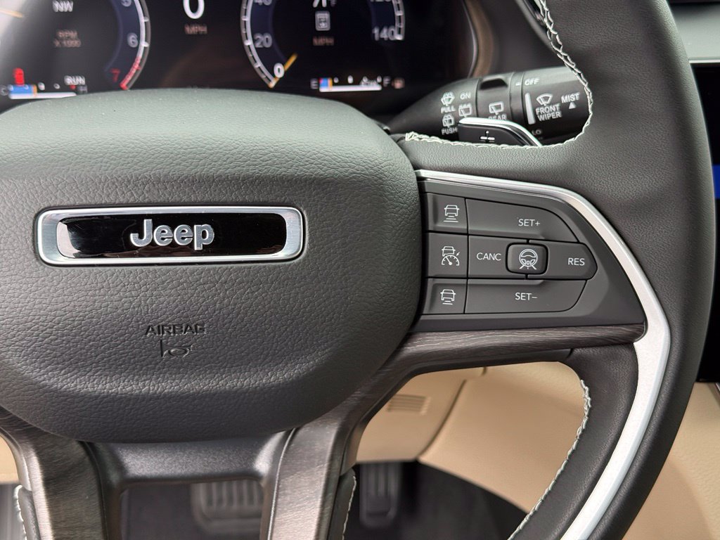New 2027 Jeep Grand Cherokee Limited AWD/4WD image 15