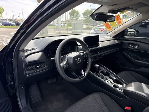 Used 2024 Honda Accord EX image 9