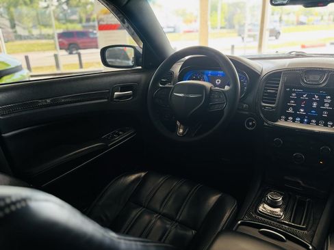 Used 2022 Chrysler 300 S RWD image 42