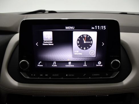 Used 2023 Nissan Rogue SV AWD/4WD image 13