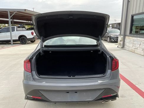 Used 2021 Hyundai Sonata Limited w/ Preferred Accessory Package FWD image 14