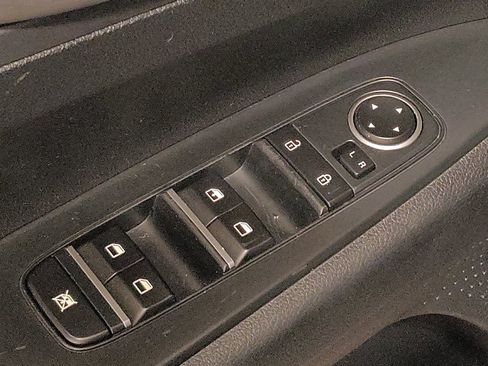 Used 2020 Kia Forte LXS FWD image 27