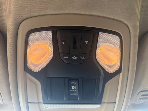 Used 2020 RAM 1500 Big Horn AWD/4WD image 25