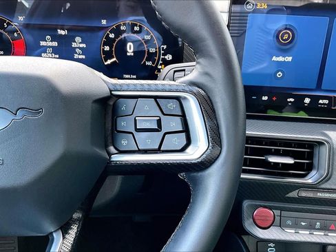 Used 2025 Ford Mustang Coupe image 23