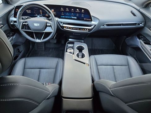 Certified 2025 Cadillac Lyriq Luxury w/ LPO, Floor Liner Package image 13