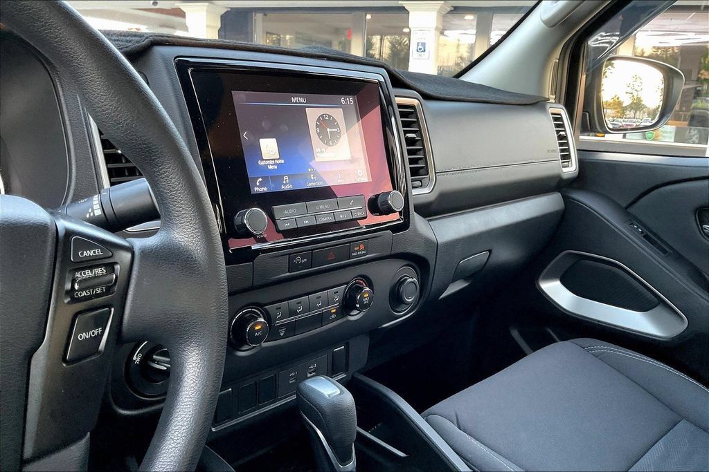 Used 2023 Nissan Frontier SV AWD/4WD image 14