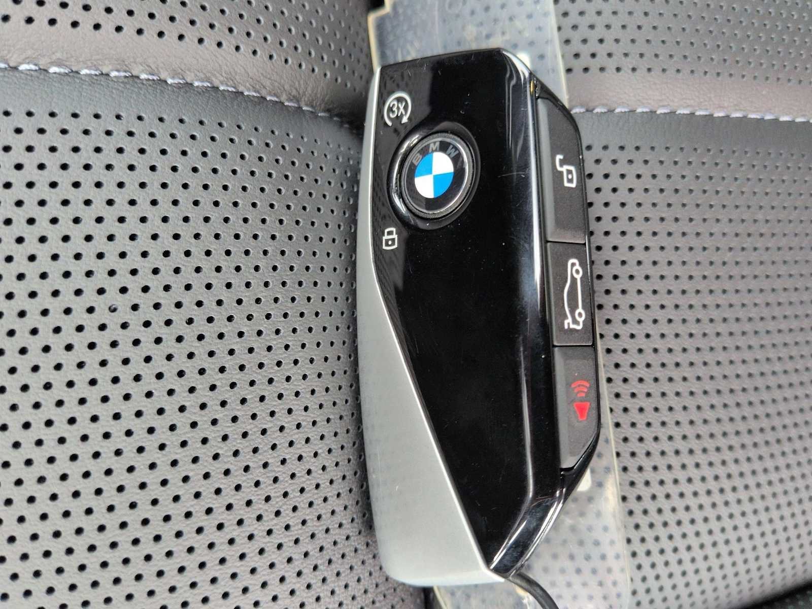 Used 2026 BMW i7 xDrive60 w/ Executive Package AWD/4WD image 37