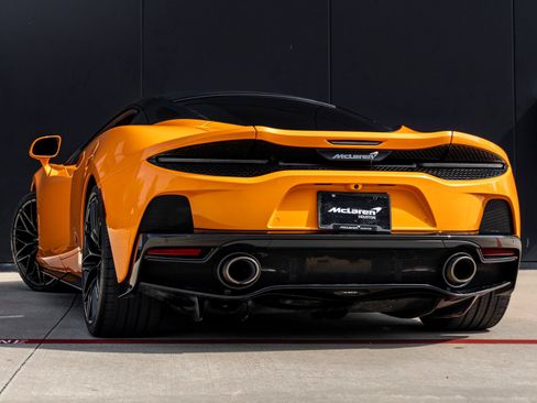 Used 2022 McLaren GT RWD image 7