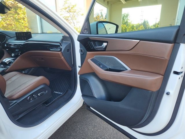 Used 2022 Acura MDX w/ Technology Package FWD image 30