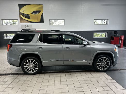 Used 2023 GMC Acadia Denali w/ Denali Ultimate Package AWD/4WD image 43