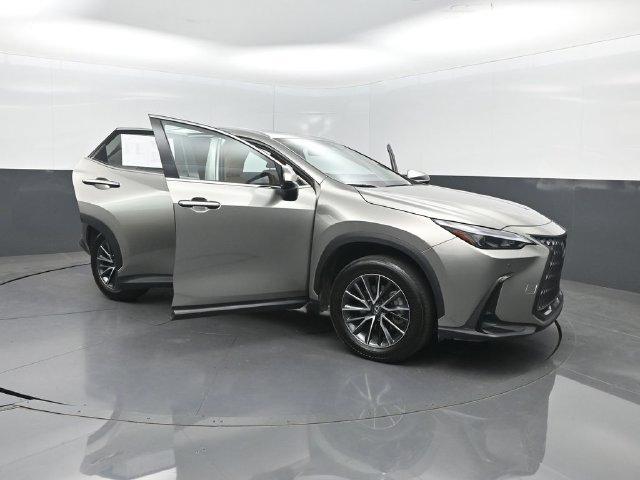 Used 2025 Lexus NX 250 FWD w/ Accessory Package (Z1) image 39
