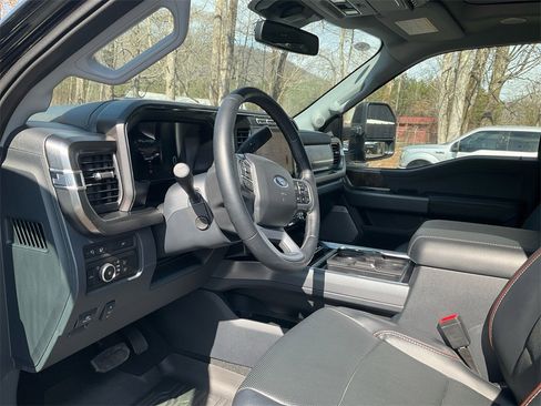 Used 2024 Ford F350 Lariat w/ Lariat Ultimate Package image 15