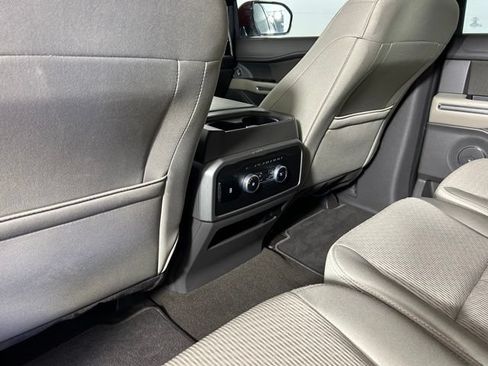Used 2021 Ford Expedition XLT AWD/4WD image 30