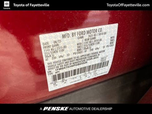Used 2023 Ford Explorer ST-Line w/ Class IV Trailer Tow Package RWD image 39