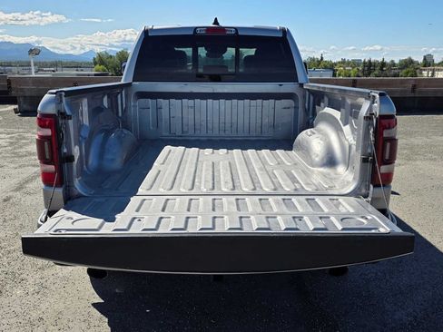 Used 2022 RAM 1500 Laramie w/ Sport Appearance Package AWD/4WD image 13