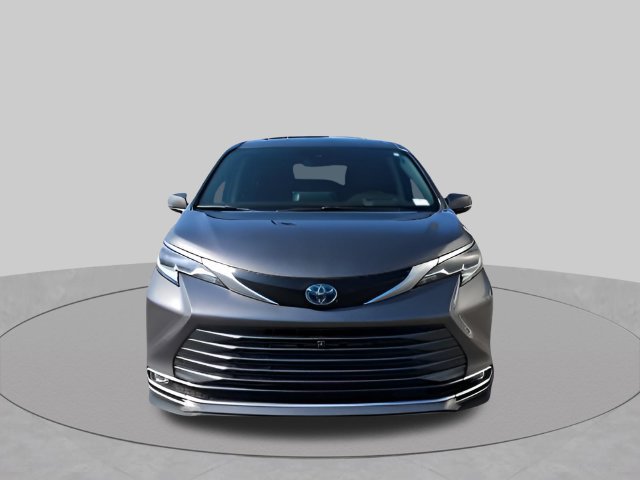 Used 2021 Toyota Sienna Platinum FWD image 8