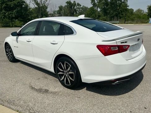 Used 2023 Chevrolet Malibu RS w/ LPO, Floor Liner Package FWD image 4