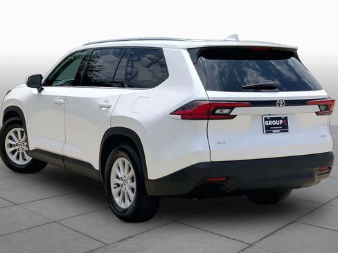 Used 2025 Toyota Grand Highlander AWD image 10