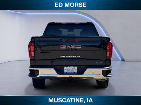 Used 2025 GMC Sierra 1500 SLT AWD/4WD image 4