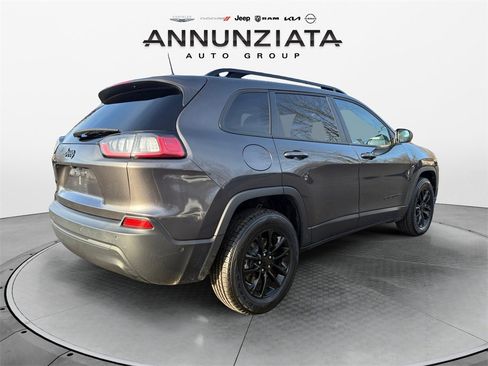 Used 2023 Jeep Cherokee Altitude Lux image 5