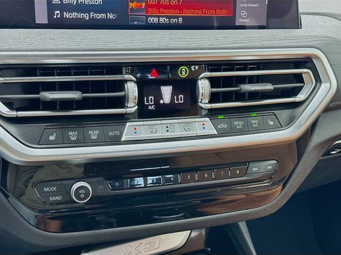 Used 2024 BMW X3 sDrive30i w/ M Sport Package image 12