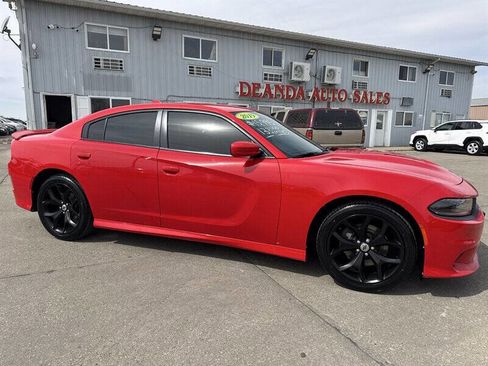 Used 2019 Dodge Charger GT image 10