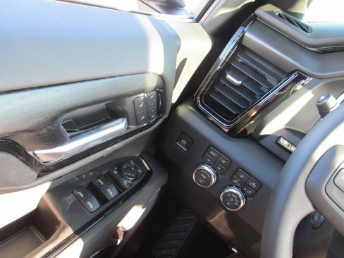 New 2026 GMC Sierra 1500 AT4X image 17