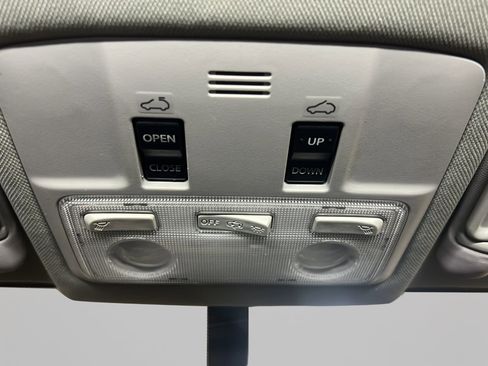 Used 2014 Toyota RAV4 XLE image 17