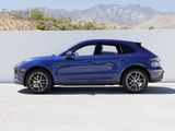 Certified 2025 Porsche Macan image 2