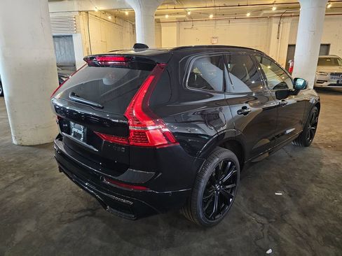 Certified 2024 Volvo XC60 B5 Ultimate w/ Climate Package AWD/4WD image 5