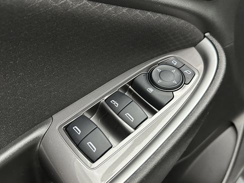 Used 2025 Chevrolet Malibu LT image 23