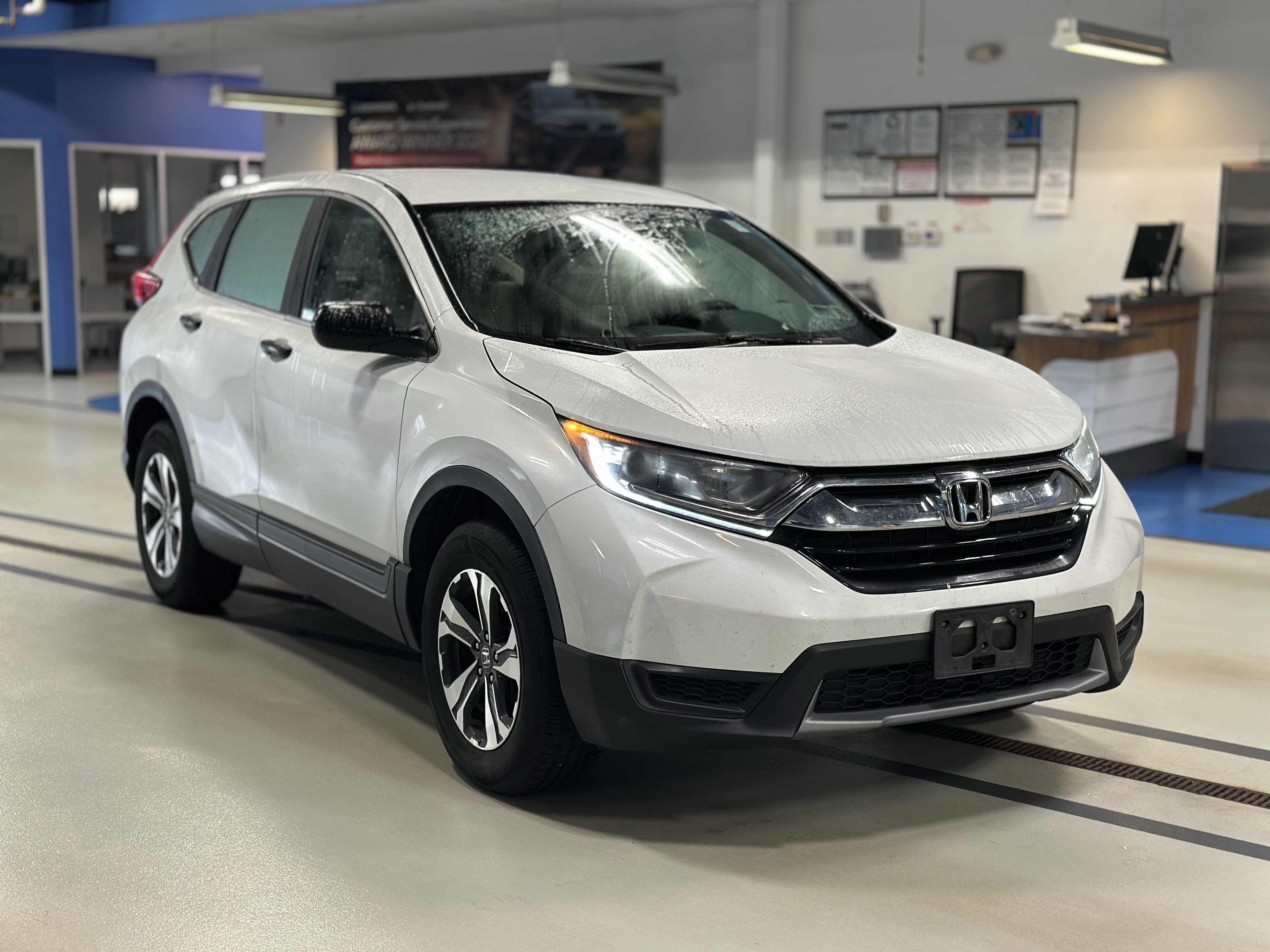 Used 2019 Honda CR-V LX image 3