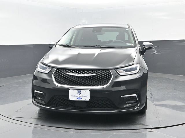Used 2023 Chrysler Pacifica Limited FWD image 21