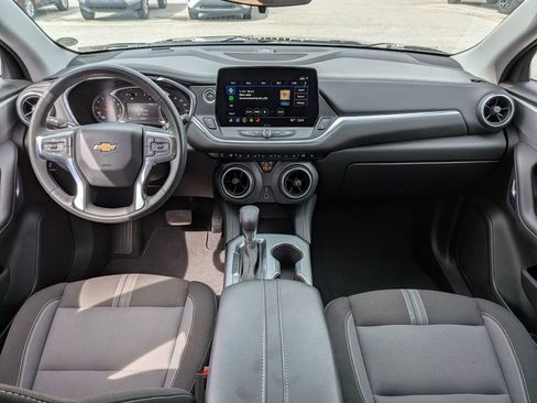 Used 2025 Chevrolet Blazer LT FWD image 24