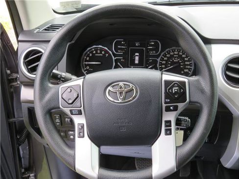 Used 2019 Toyota Tundra SR5 w/ SR5 Upgrade Package image 10