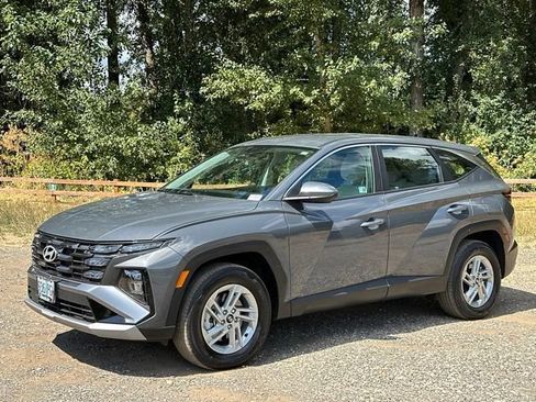 Certified 2025 Hyundai Tucson SE AWD/4WD image 5