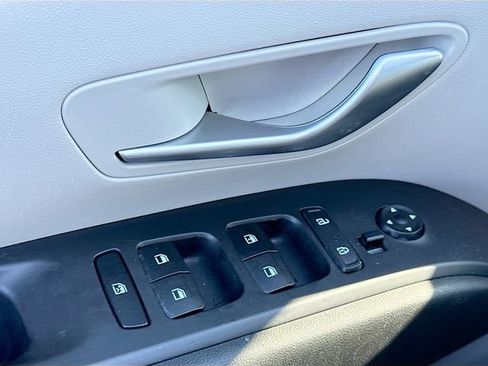 Certified 2024 Hyundai Tucson SE image 7