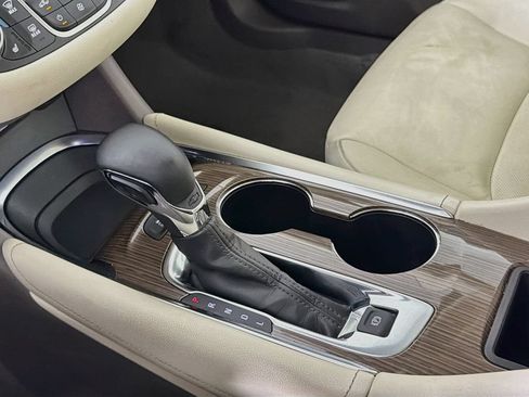 Used 2024 Chevrolet Malibu LT FWD image 21